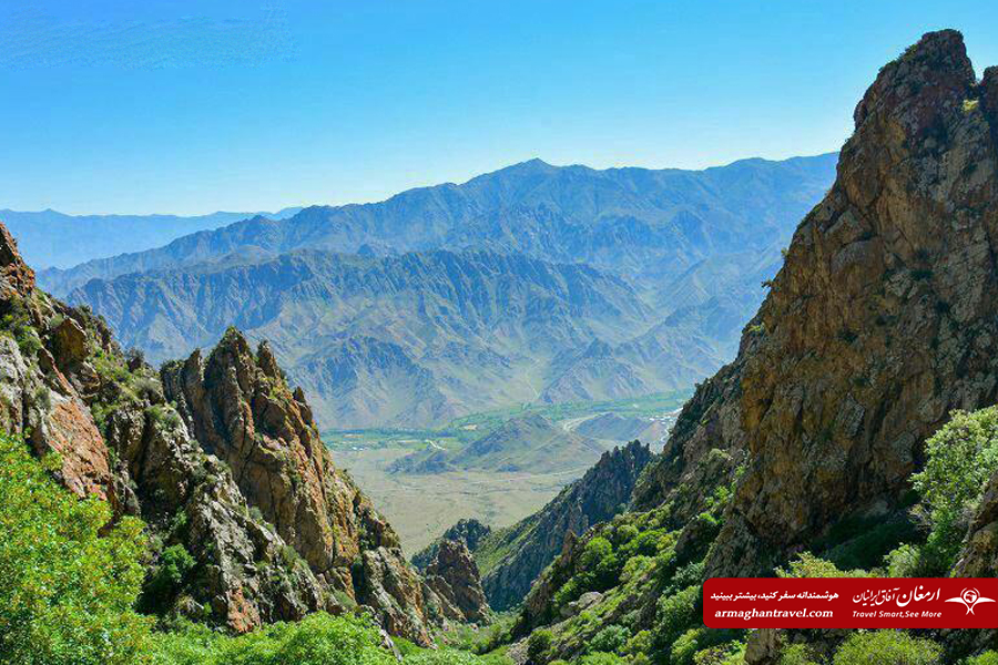 دره و کوه های سرسبز پاک ملی منتال تور تبریز