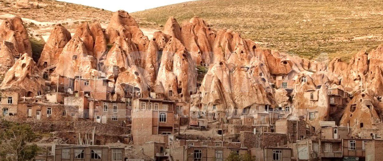 بناهای عجیب و زیبای روستای کندوان تور تبریز